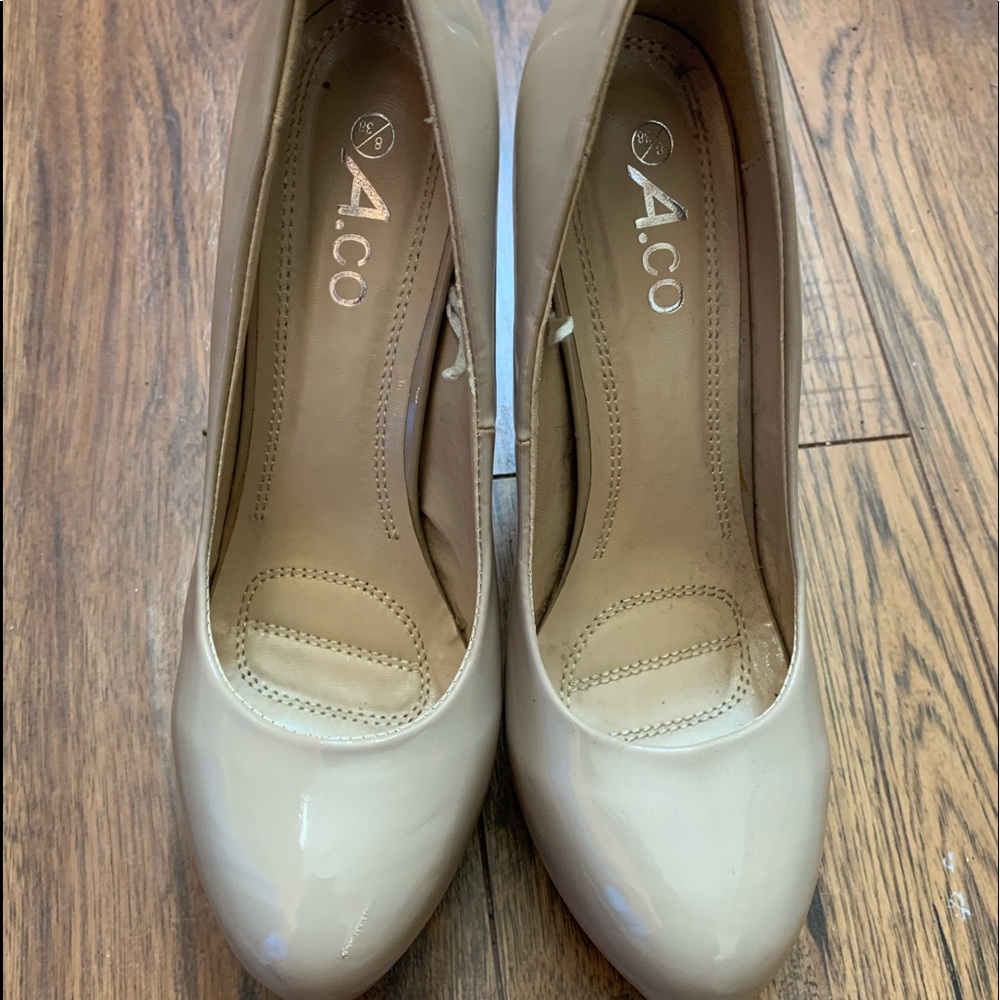 2/$40 4” Cream Coloured Heels
